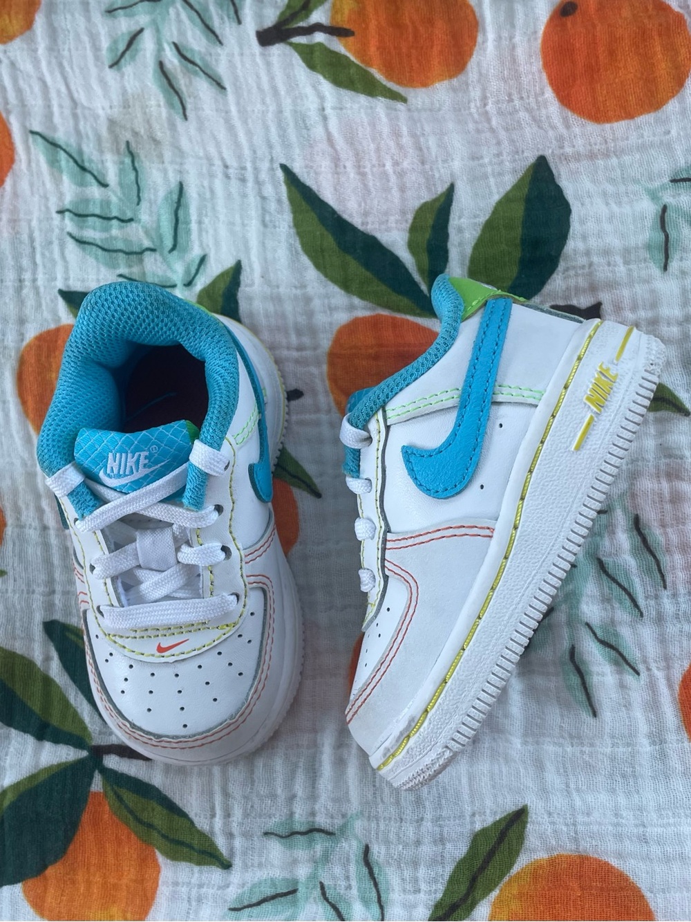 *EUC* Nike Kids Air Force One Sneakers Size (US)4C